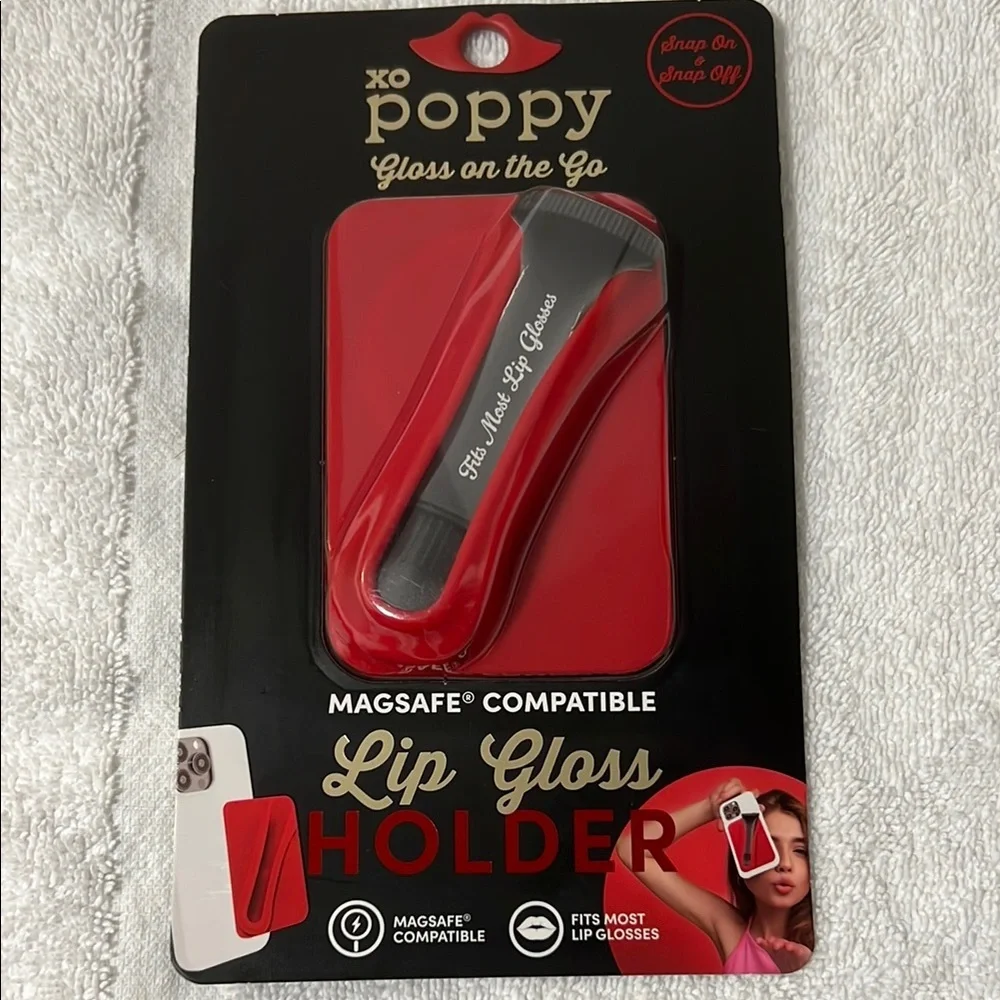 Poppy gloss on the go.